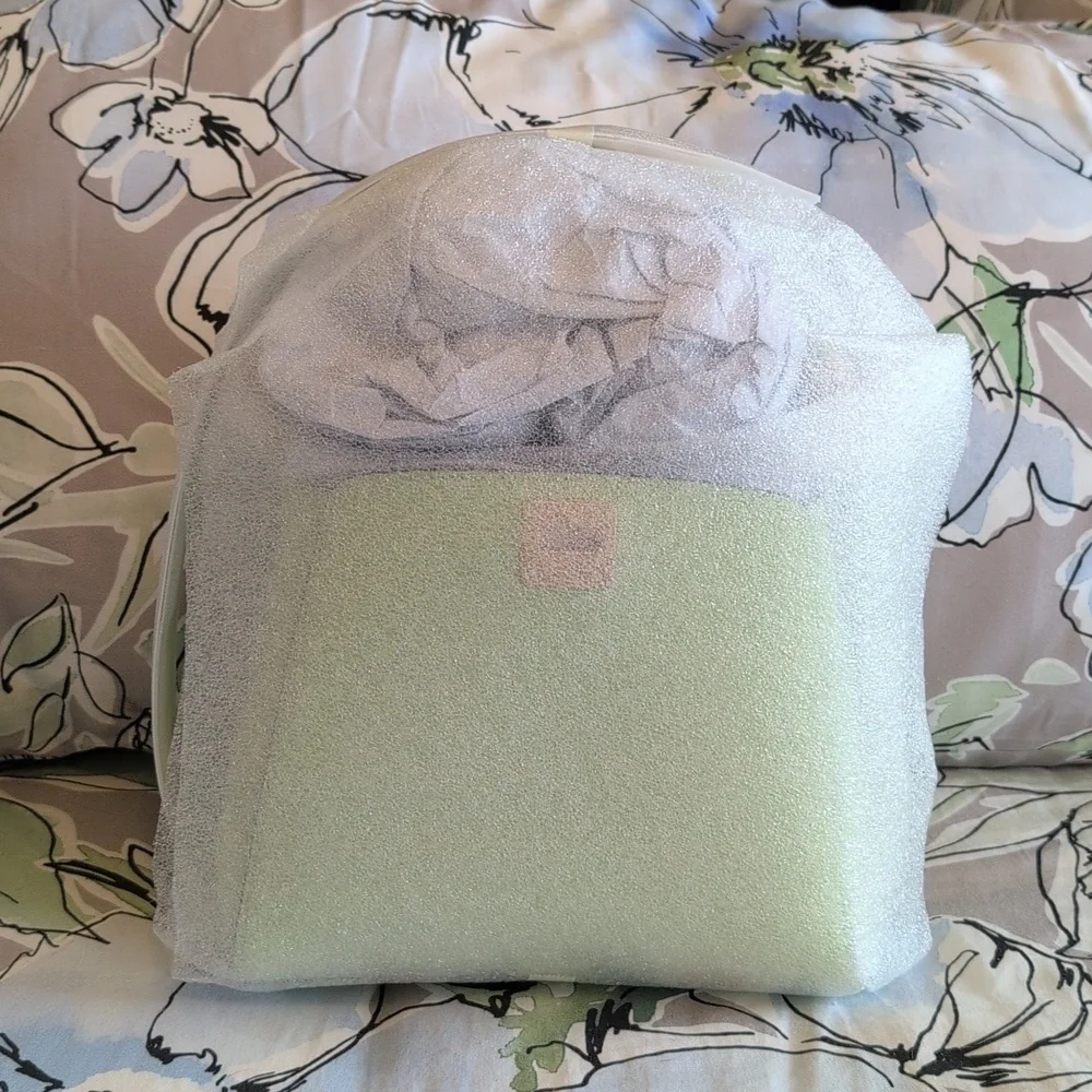 🎉HP🎉 🪻Stunning KATE SPADE Phoebe Small Top Handle Bag🪻NWT & Free shipping - Picture 9 of 9